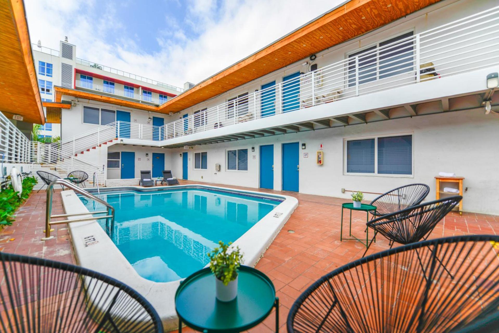Amazing Balcony Studio At The Beach With Parking -M44 好莱坞 外观 照片