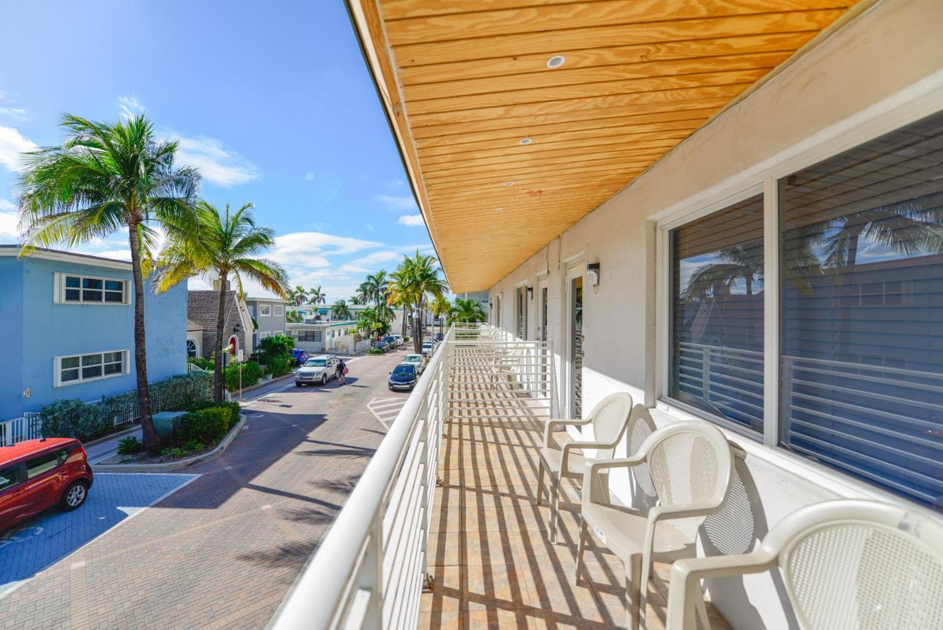 Amazing Balcony Studio At The Beach With Parking -M44 好莱坞 外观 照片